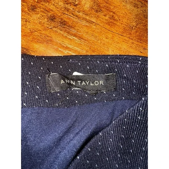 Ann Taylor‎ Pleated Sleeveless Sheath Navy Blue Polka Dot Dress Size Unknown - Picture 6 of 7